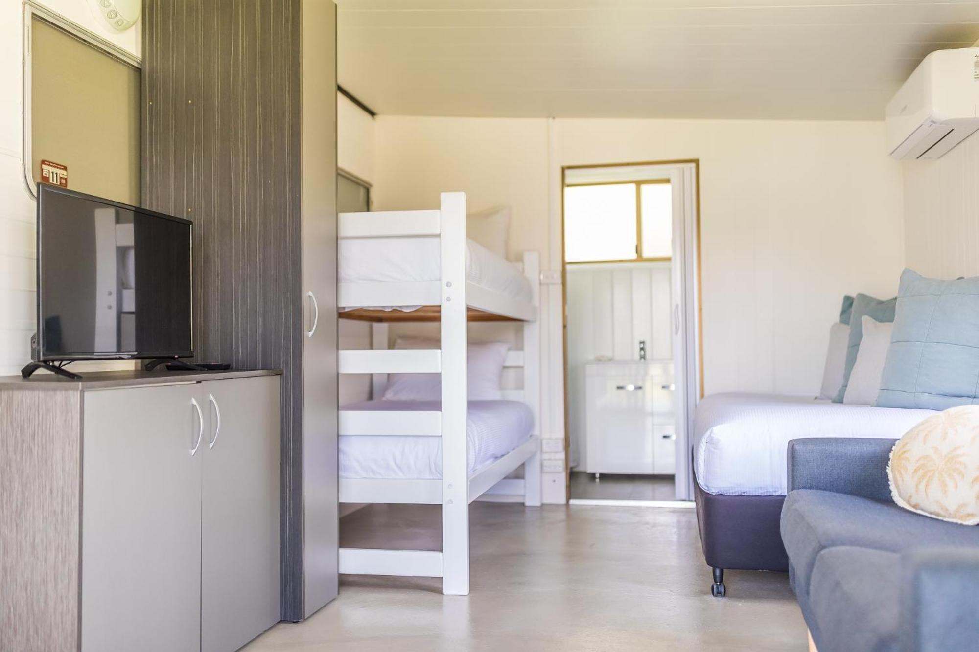 Surfside Cudmirrah Beach Berrara Ruang foto